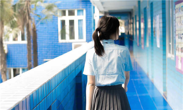 故城如何找到一个可以帮助我生孩子的女人？